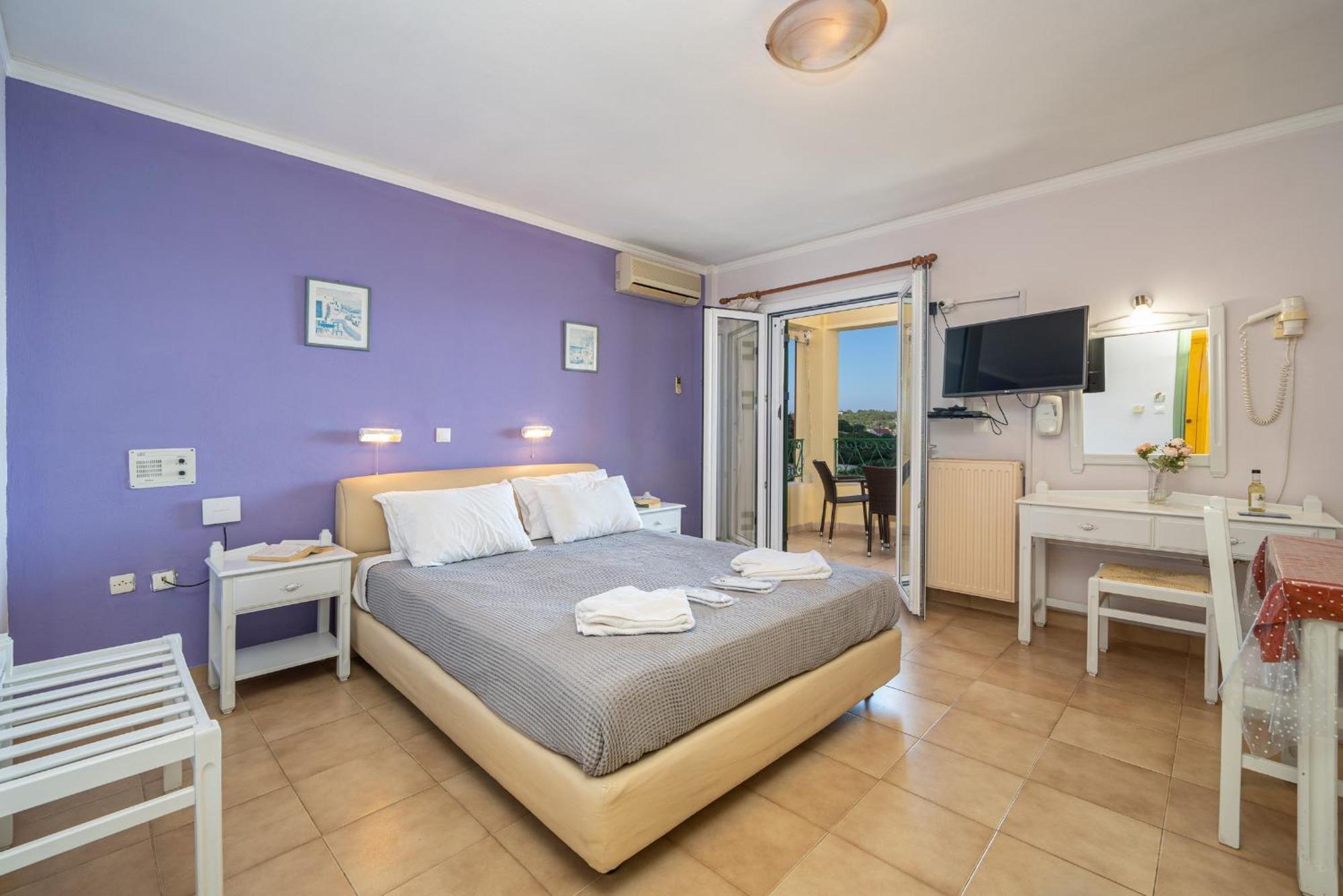 Stella Hotel Apartments Fiskardo Bagian luar foto