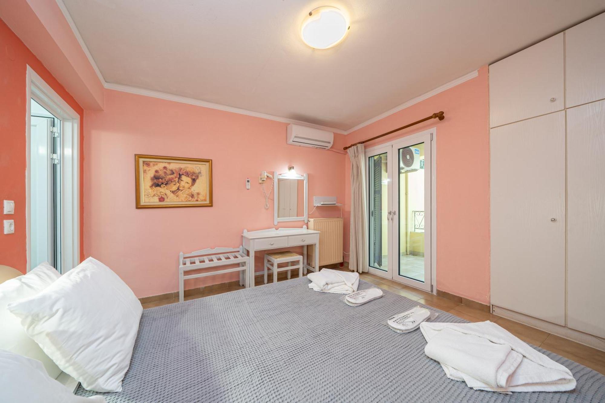 Stella Hotel Apartments Fiskardo Bagian luar foto