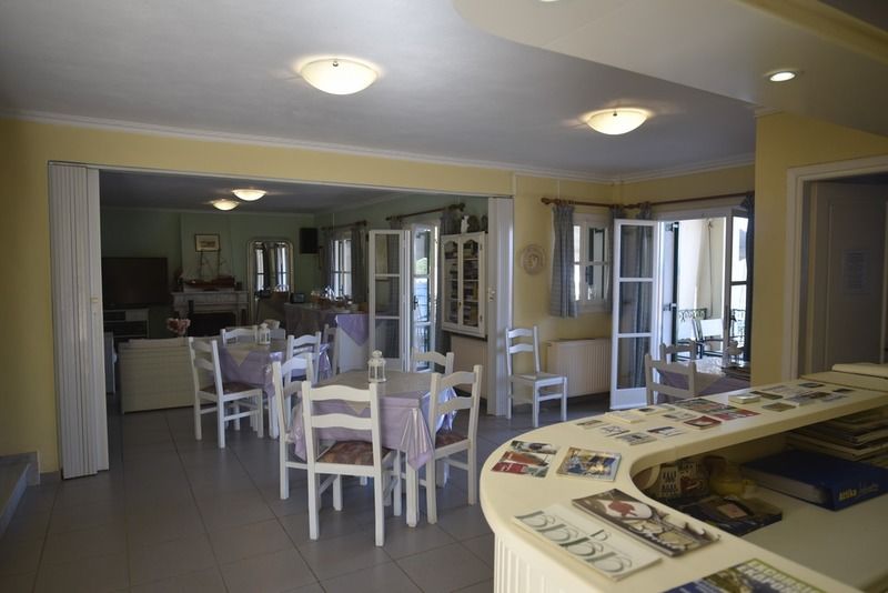 Stella Hotel Apartments Fiskardo Bagian luar foto
